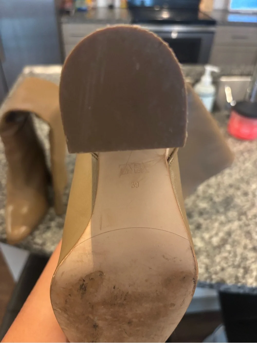 Zara stylish tan
